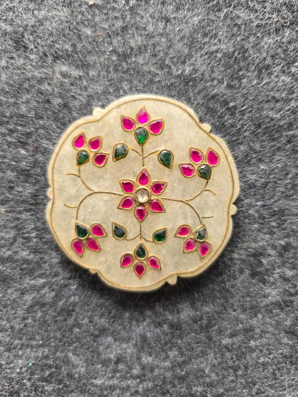 Rare Mughal islamic carved white jade stone pendant